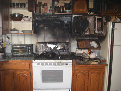 p44_May2012-kitchen