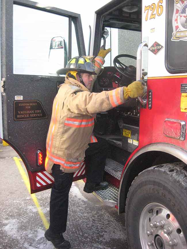Truck Tech: February 2016 - Fire Fighting in Canada